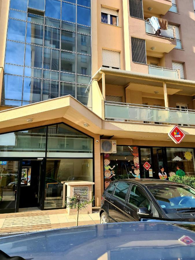 Апартаменты Apartman Bogdan 2 Подгорица Экстерьер фото